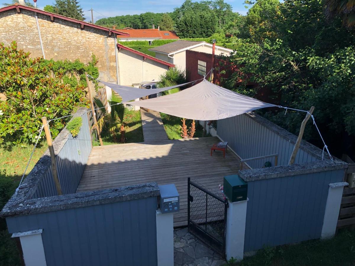 Cilaos - Maisonnette Au Coeur Du Medoc Saint-Laurent-de-Medoc Exterior photo